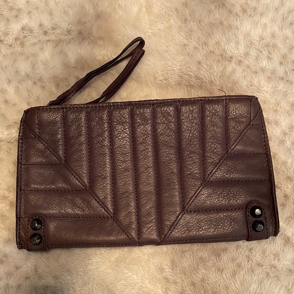Linea Pelle double zipper clutch - Picture 1 of 4